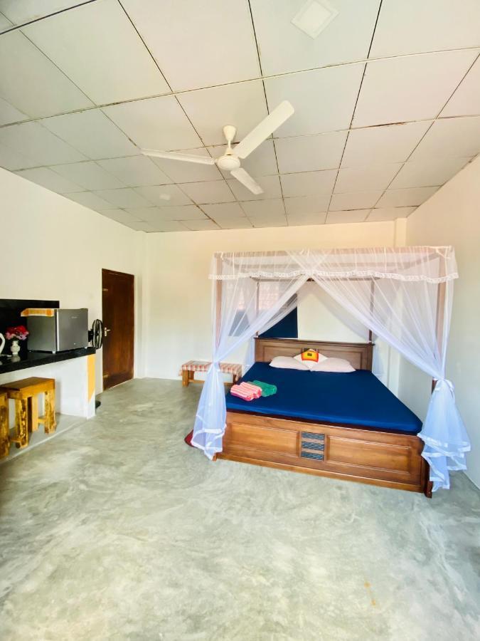 Coconut Reach Hotel Mirissa Ngoại thất bức ảnh